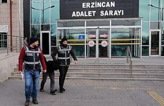 Annesinin çarşafıyla kuyumcuyu soymaya çalışan...