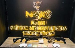 Antalya’da uyuşturucu operasyonu: 4 tutuklu