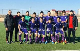 Bağlar Belediyespor’un gençleri futbolda şampiyon