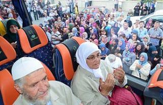 Balıkesirli Hacı adaylarının kura sevinci