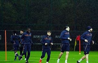 Başakşehir yağmur altında çalıştı