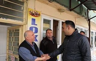 Başkan Yılmaz, mahalle gezilerinde vatandaşı dinliyor