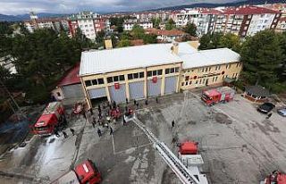 Bolu Belediyesi İtfaiye Müdürlüğü ekipleri 12...