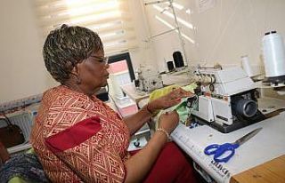 Büyükelçi eşleri, Çankaya evine renk katıyor