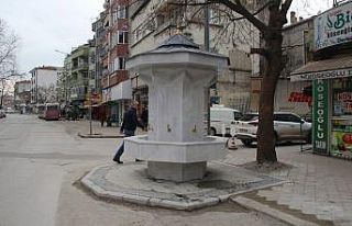 Büyükşehirden Çeşme Meydanına örnek çalışma