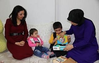 Cam kemik hastası Yusuf’un karne sevinci