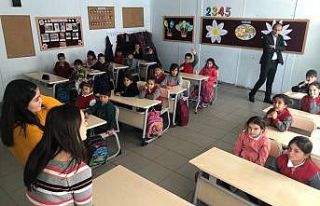 Çankayalı gençlerden çocuklara çevre bilinci