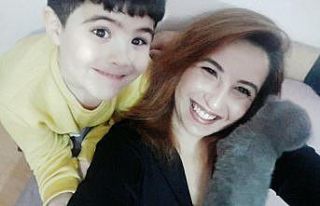 Cinnet getiren anne öldürdüğü oğlu ile birlikte...