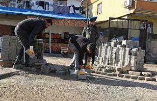 Cizre’de yol yapım, onarım ve parke taşı döşeme...