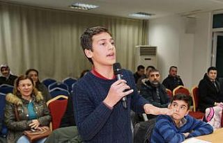 Çorlu Çocuk Meclisi Üyeleri tanışma toplantısında...