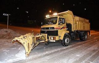 Çorum Belediyesi’nden kar mesaisi