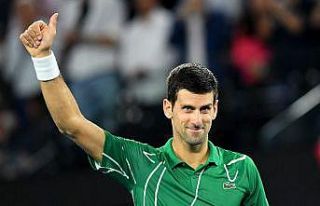 Djokovic, Avustralya Açık’ta yarı finalde