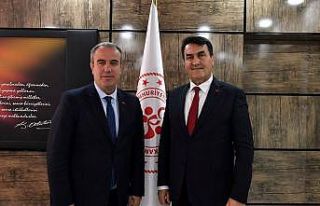 Dündar’dan Gençlik ve Spor İl Müdürüne ziyaret