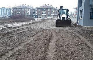 Düzce Belediyesi yol eksikleri tamamlanıyor