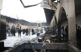 Ekmek tekneleri yanan esnafa Başkan Eroğlu’ndan...