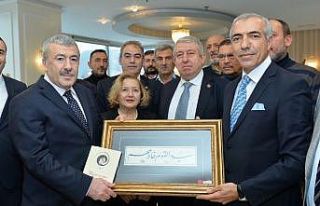 Emekli polis memurundan ‘Aşk-ı Hat’ sergisi