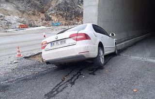 Erkenek Tüneli girişinde kaza: 3 yaralı