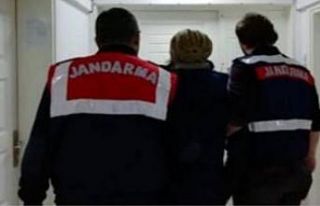 FETÖ şüphelisi kadın jandarmadan kaçamadı
