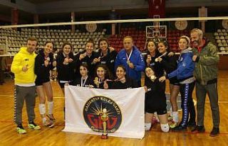 Gaziantep Kolej Vakfı Voleybol ’da namağlup şampiyon