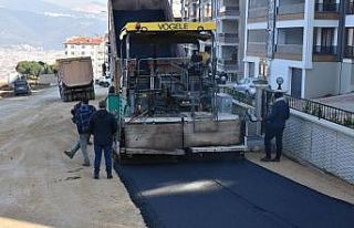 Gemlik’te yollara belediye eli değiyor