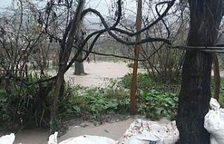 Giresun’da sağanak yağış su baskınlarına neden...