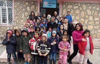 Gölbaşı ilçesinde ‘Bir çocukta sen güldür’...