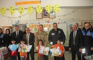 Hakkari’de 70 bin öğrenci karne aldı