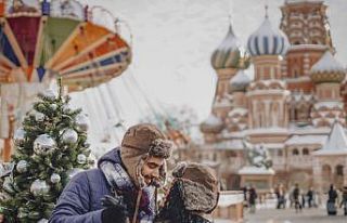 Hayatlarını otostopla dünyayı gezerek sürdürüyorlar