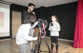 İHA muhabiri Başal’dan minik öğrencilere gazetecilik...