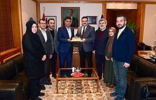 İHH Eskişehir’den Rektör Çomaklı’ya ziyaret