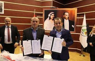 İşçiler yapılan zammı, Bolu Belediye Başkanı...