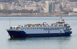 İstanbul Boğazı’nda Rus bayraklı bir tanker...