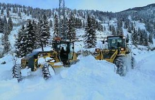 İstasyonda mahsur kalan HES işçileri kurtarıldı
