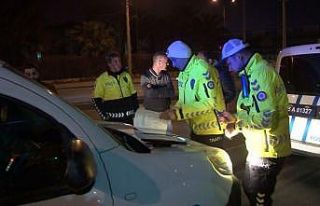 İzmir’de yeni yılın ilk trafik cezalarından...