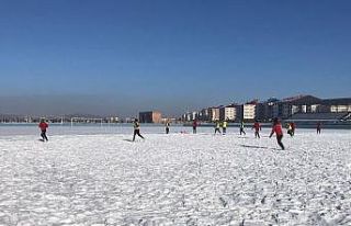 Kars 36 Spor Yakudiye Spor karşılaşması hazırlıklarını...