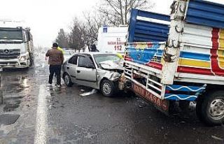 Kayganlaşan zemin kazaya neden oldu: 2 yaralı