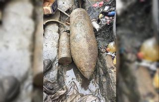 Kazıda bulduğu top mermisini sattılar, parasıyla...