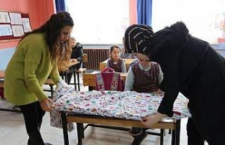 KO-MEK’ten çocuklara karne hediyesi