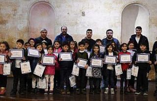 Konservatuar öğrencileri karne aldı