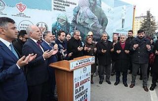 Kütahya’dan İdlib’e 7 tır yardım malzemesi