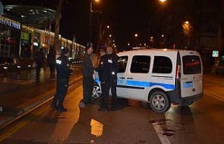 Malatya’da gasp etmek istedikleri şahsı bıçakla...