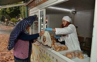 Mersin’de Halk Ekmek büfeleri kadınlara emanet