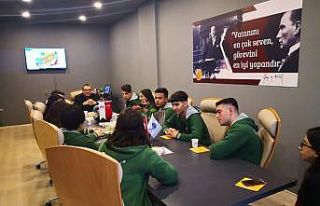 Meslek lisesi öğrencilerine Kariyer Merkezinden...