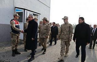 Muş Valisi Doç. Dr. Gündüzöz, Varto’da incelemelerde...