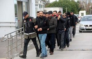 Narkotik operasyonunda gözaltına alınanlar adliyeye...