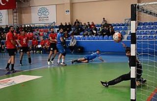 Nilüfer galibiyetle başladı