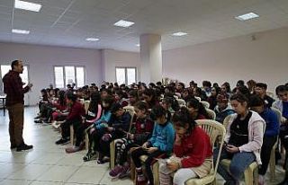 Öğrenci ve eğitmenlere ‘teknoloji bağımlılığı’...