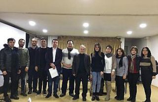 Öğretim üyeleri lise öğrencileri ile buluştu