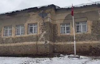 Öğretmenin, öğrencilere soba maşasıyla şiddetine...