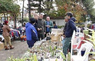 Ortaca’da ikinci el pazarı ilgi gördü